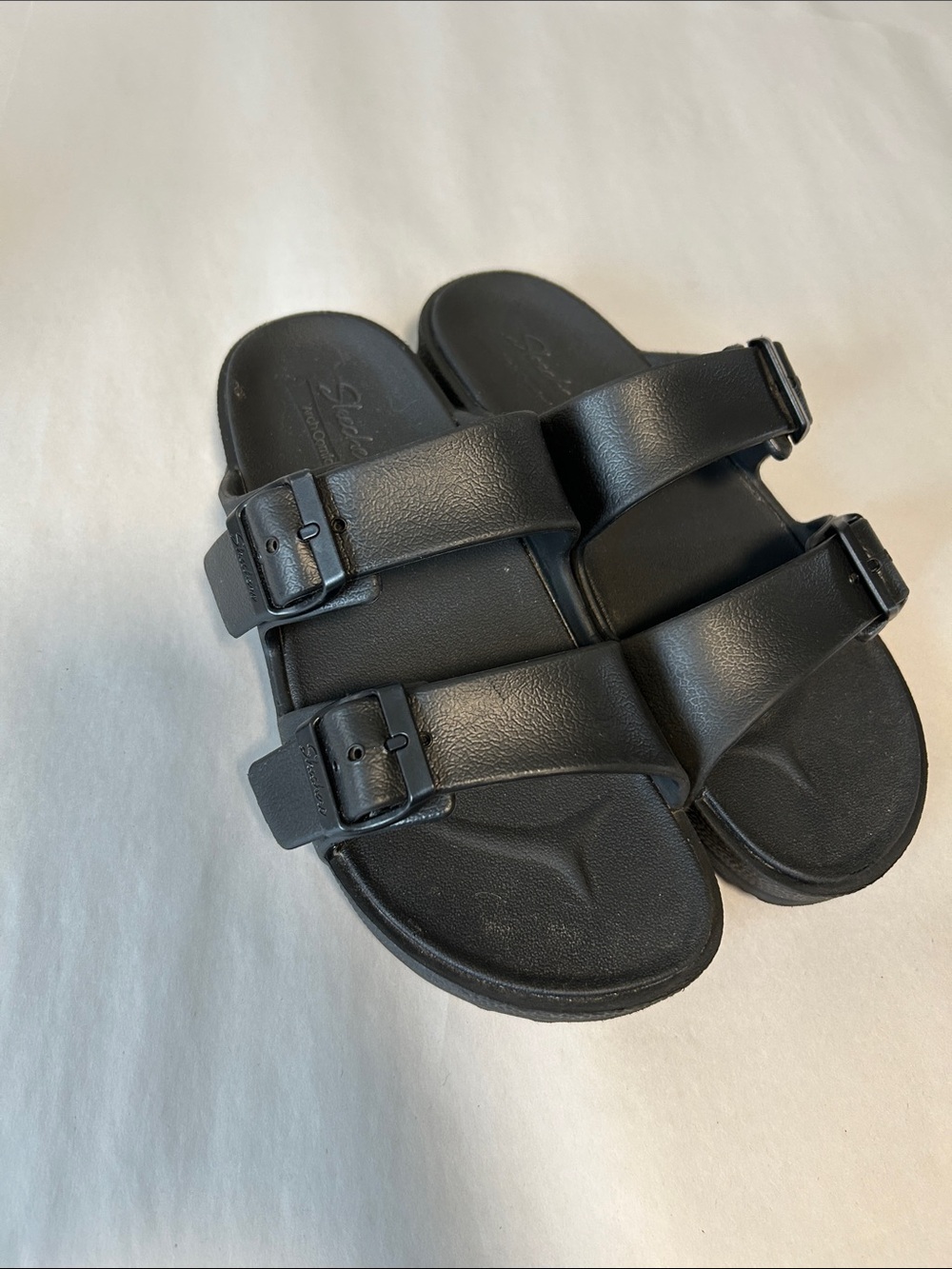 Sketchers Black Arch Comfort Sandals